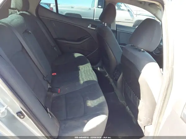 KNAGM4AD7G5094688 2016 KIA OPTIMA - Image 8