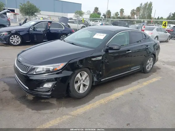 KNAGM4AD7G5094707 2016 KIA OPTIMA - Image 2