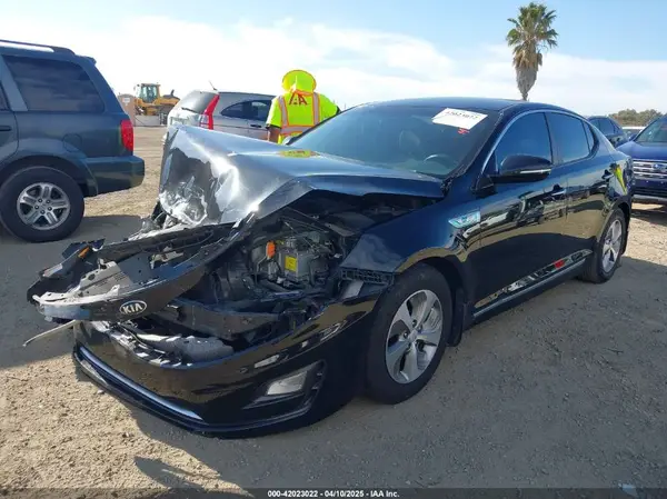KNAGM4AD7G5096618 2016 KIA OPTIMA - Image 2