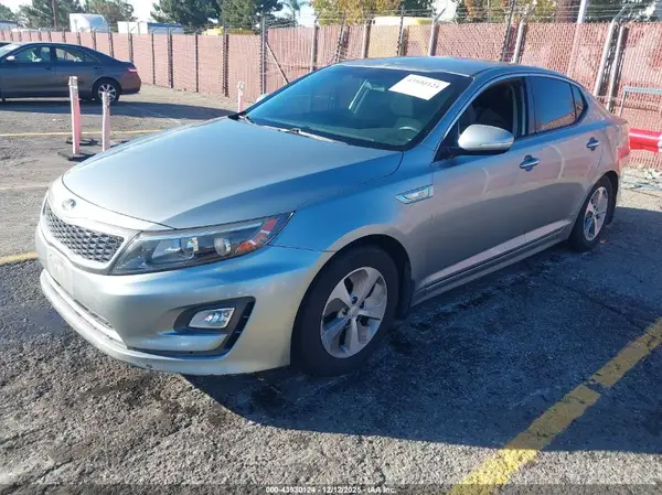 KNAGM4AD7G5099793 2016 KIA OPTIMA - Image 2