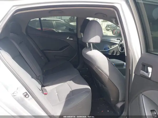 KNAGM4AD8G5092481 2016 KIA OPTIMA - Image 8