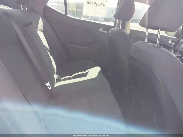 KNAGM4AD8G5092898 2016 KIA OPTIMA - Image 8