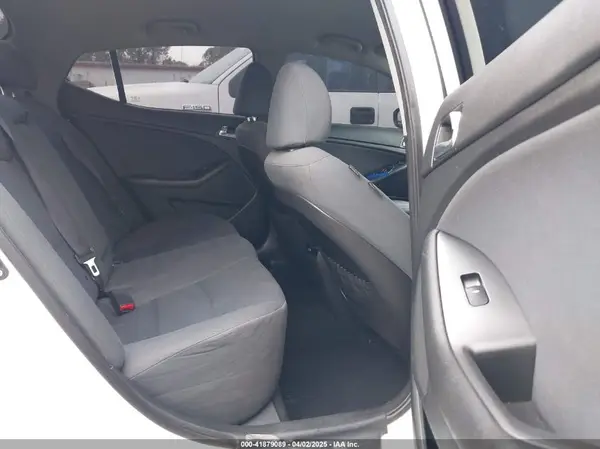KNAGM4AD9G5092084 2016 KIA OPTIMA - Image 8