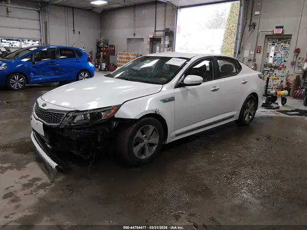 KNAGM4AD9G5092568 2016 KIA OPTIMA - Image 2