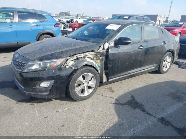 KNAGM4AD9G5095793 2016 KIA OPTIMA - Image 2