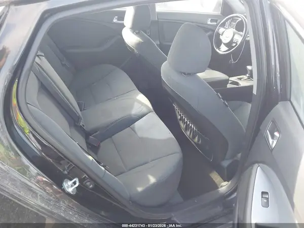 KNAGM4AD9G5095793 2016 KIA OPTIMA - Image 8