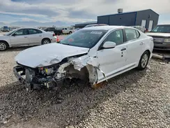 KNAGM4AD9G5095812 2016 KIA OPTIMA