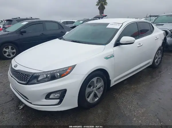 KNAGM4AD9G5096829 2016 KIA OPTIMA - Image 2