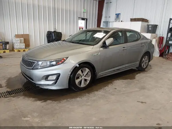KNAGM4AD9G5099245 2016 KIA OPTIMA - Image 2