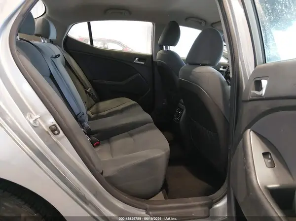 KNAGM4AD9G5099245 2016 KIA OPTIMA - Image 8