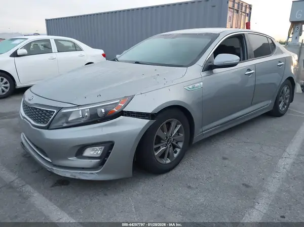 KNAGM4ADXG5092207 2016 KIA OPTIMA - Image 2