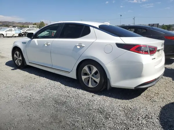 KNAGM4ADXG5094605 2016 KIA OPTIMA - Image 2