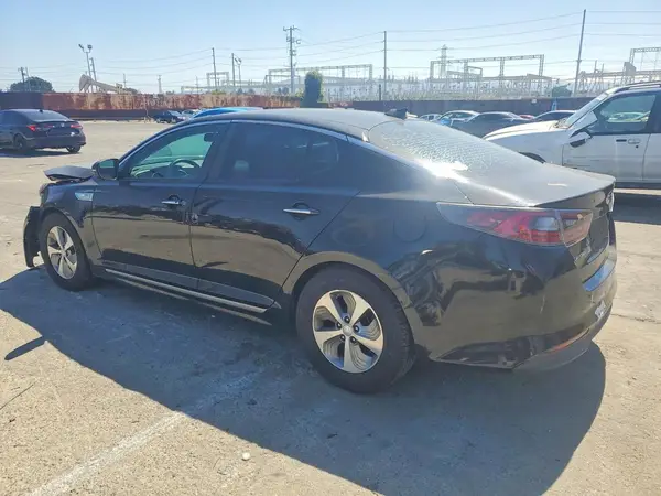 KNAGM4ADXG5094667 2016 KIA OPTIMA - Image 2