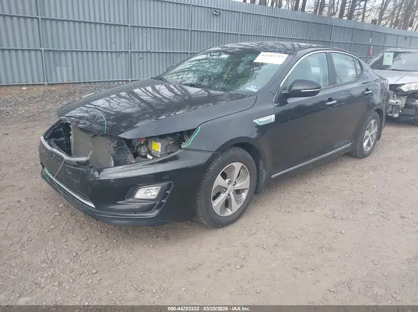 KNAGM4ADXG5095544 2016 KIA OPTIMA - Image 2