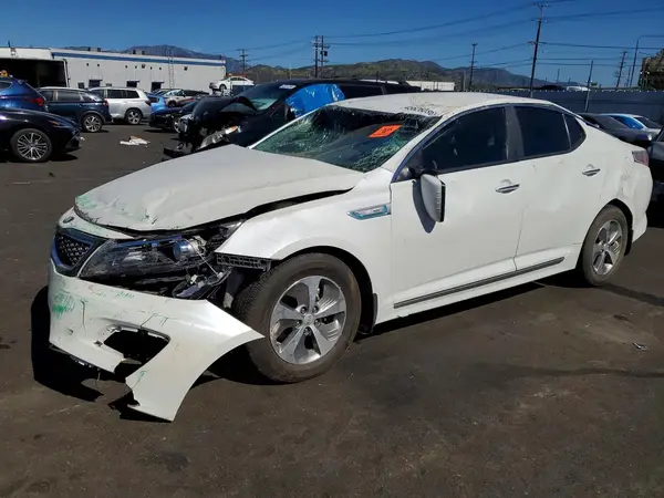 KNAGM4ADXG5095947 2016 KIA OPTIMA - Image 1