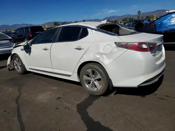 KNAGM4ADXG5095947 2016 KIA OPTIMA - Image 2