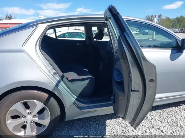 KNAGM4ADXG5096189 2016 KIA OPTIMA - Image 8