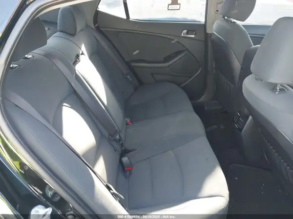 KNAGM4ADXG5096533 2016 KIA OPTIMA - Image 8