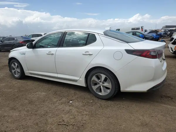 KNAGM4ADXG5096807 2016 KIA OPTIMA - Image 2
