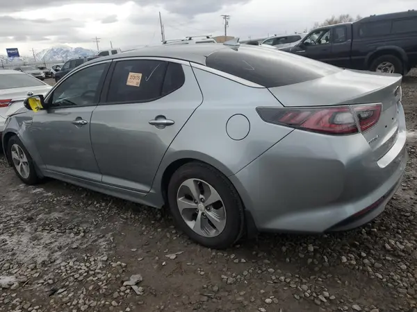 KNAGM4ADXG5096919 2016 KIA OPTIMA - Image 2