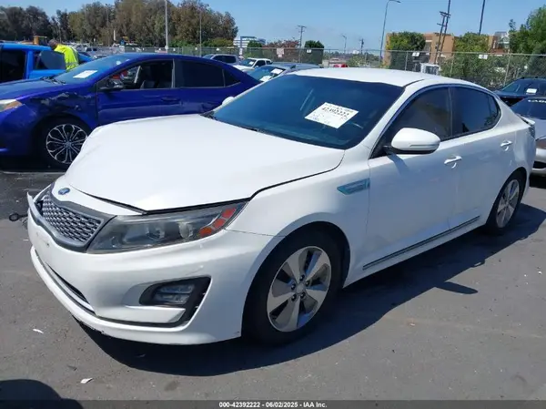 KNAGN4AD0G5093945 2016 KIA OPTIMA - Image 2