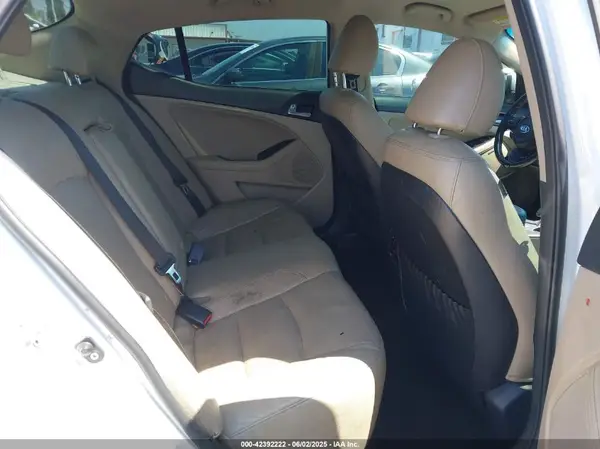 KNAGN4AD0G5093945 2016 KIA OPTIMA - Image 8