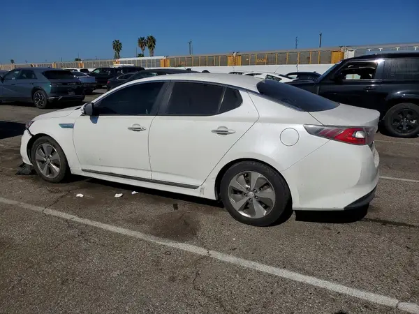 KNAGN4AD0G5093959 2016 KIA OPTIMA - Image 2