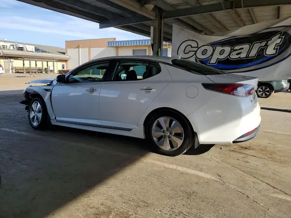 KNAGN4AD0G5093976 2016 KIA OPTIMA - Image 2