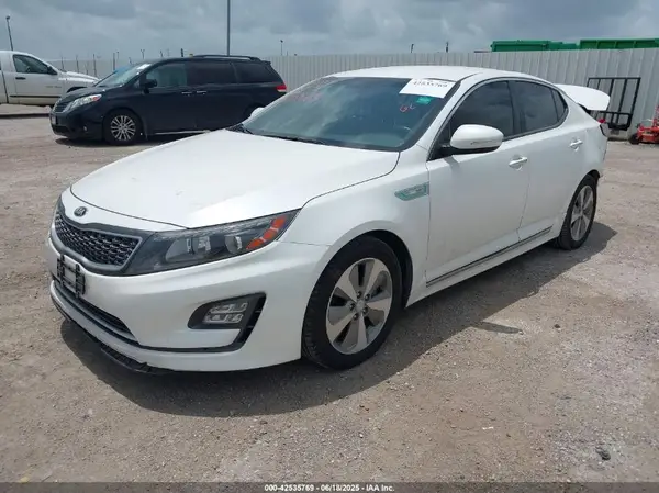 KNAGN4AD0G5098532 2016 KIA OPTIMA - Image 2