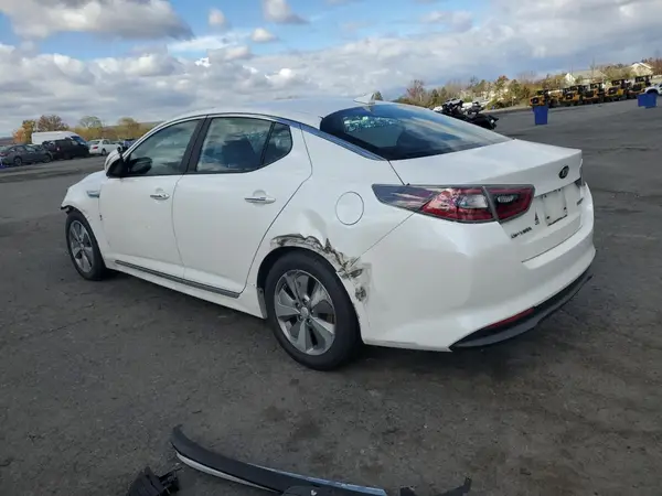 KNAGN4AD0G5098904 2016 KIA OPTIMA - Image 2