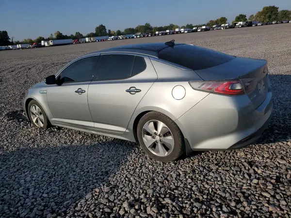 KNAGN4AD1G5098278 2016 KIA OPTIMA - Image 2