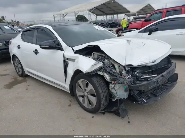 KNAGN4AD1G5098443 2016 KIA OPTIMA - Image 1