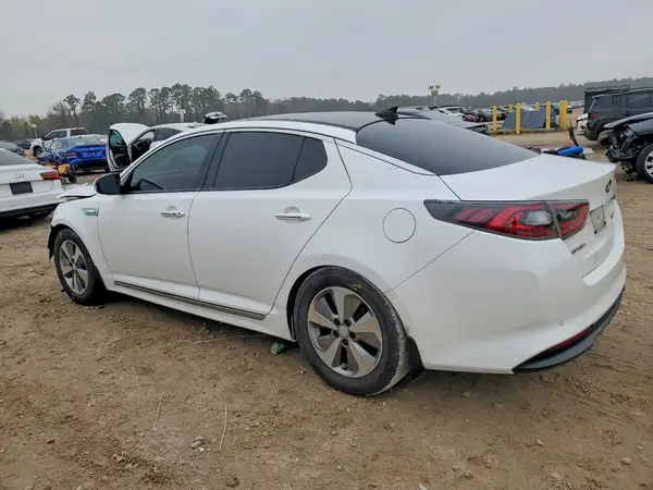 KNAGN4AD1G5098507 2016 KIA OPTIMA - Image 2