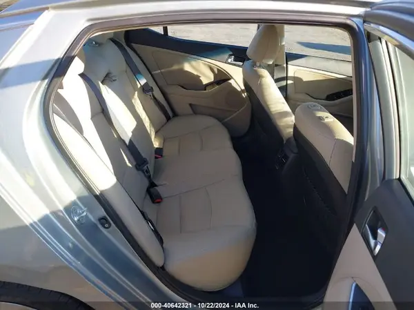 KNAGN4AD2G5093915 2016 KIA OPTIMA - Image 8