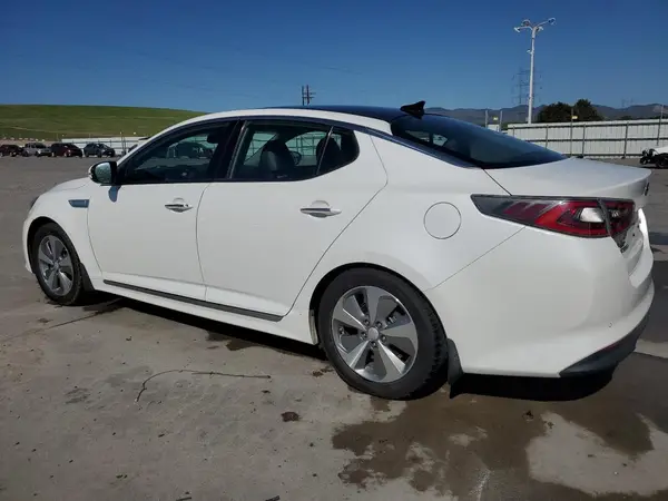 KNAGN4AD2G5098712 2016 KIA OPTIMA - Image 2
