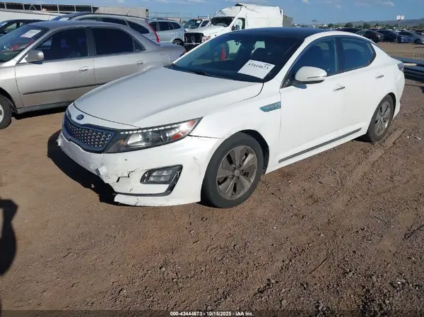 KNAGN4AD3G5094393 2016 KIA OPTIMA - Image 2