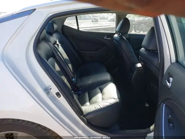 KNAGN4AD3G5094393 2016 KIA OPTIMA - Image 8