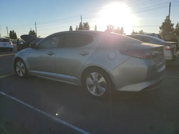 KNAGN4AD3G5099190 2016 KIA OPTIMA - Image 2