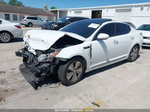 KNAGN4AD4G5093270 2016 KIA OPTIMA - Image 2
