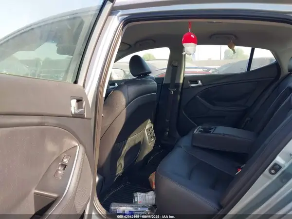 KNAGN4AD4G5093933 2016 KIA OPTIMA - Image 8