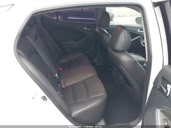 KNAGN4AD4G5098775 2016 KIA OPTIMA - Image 8