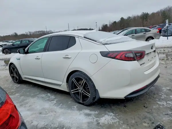 KNAGN4AD4G5099134 2016 KIA OPTIMA - Image 2