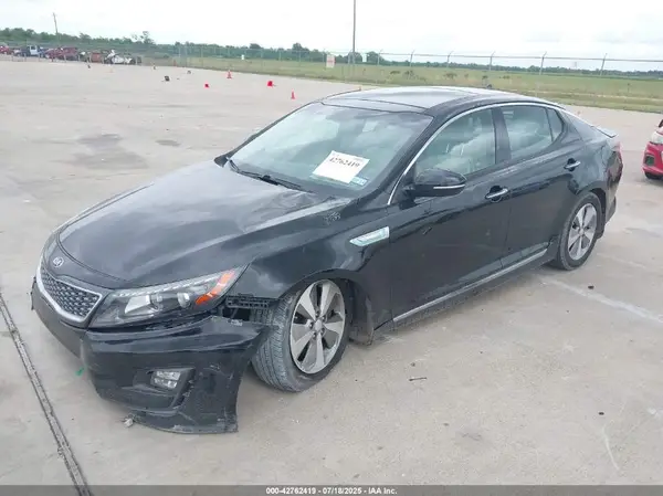 KNAGN4AD5G5098770 2016 KIA OPTIMA - Image 2
