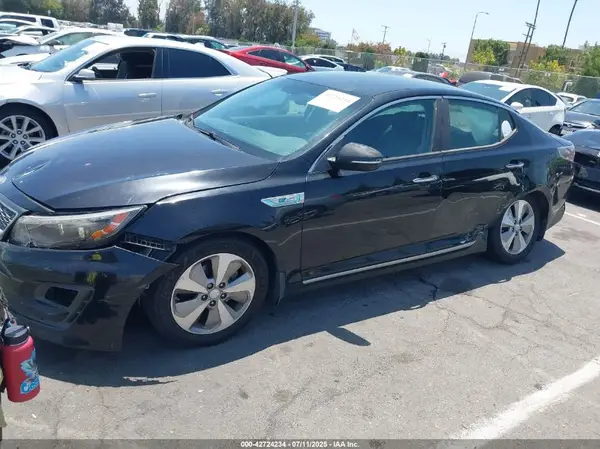 KNAGN4AD5G5099059 2016 KIA OPTIMA - Image 2