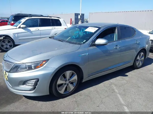 KNAGN4AD5G5099112 2016 KIA OPTIMA - Image 2