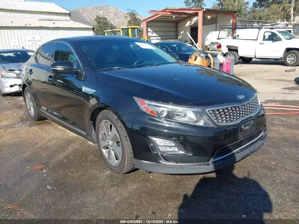 KNAGN4AD6G5093643 2016 KIA OPTIMA - Image 1