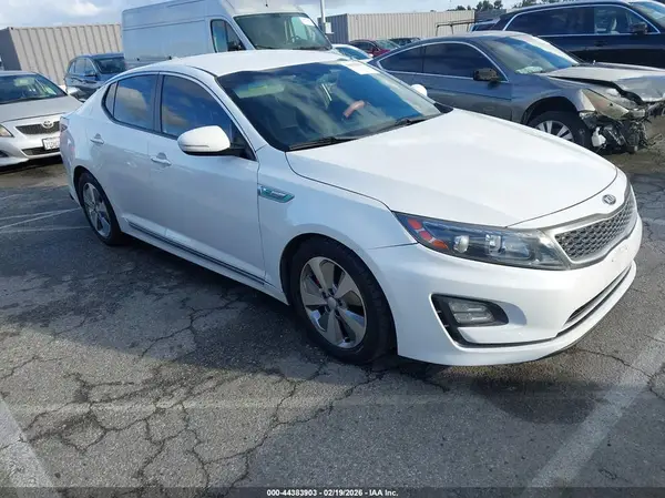 KNAGN4AD6G5093996 2016 KIA OPTIMA - Image 1