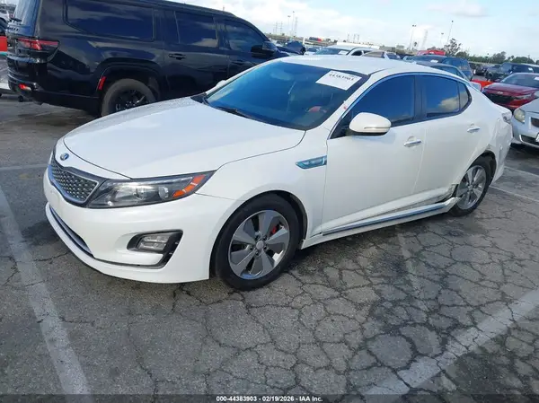 KNAGN4AD6G5093996 2016 KIA OPTIMA - Image 2