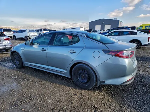KNAGN4AD6G5094372 2016 KIA OPTIMA - Image 2