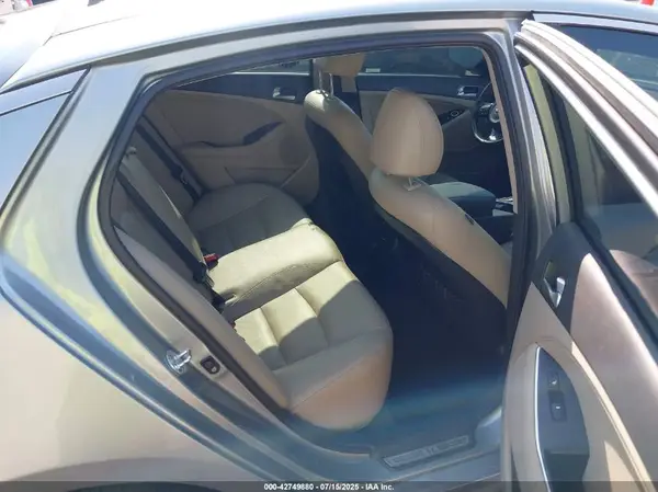 KNAGN4AD6G5095053 2016 KIA OPTIMA - Image 8